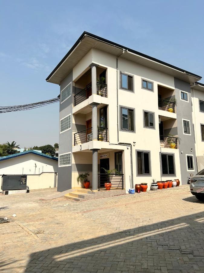 Queen'S Hill Lodge Gbawe Экстерьер фото