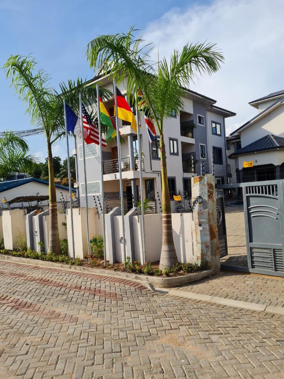 Queen'S Hill Lodge Gbawe Экстерьер фото